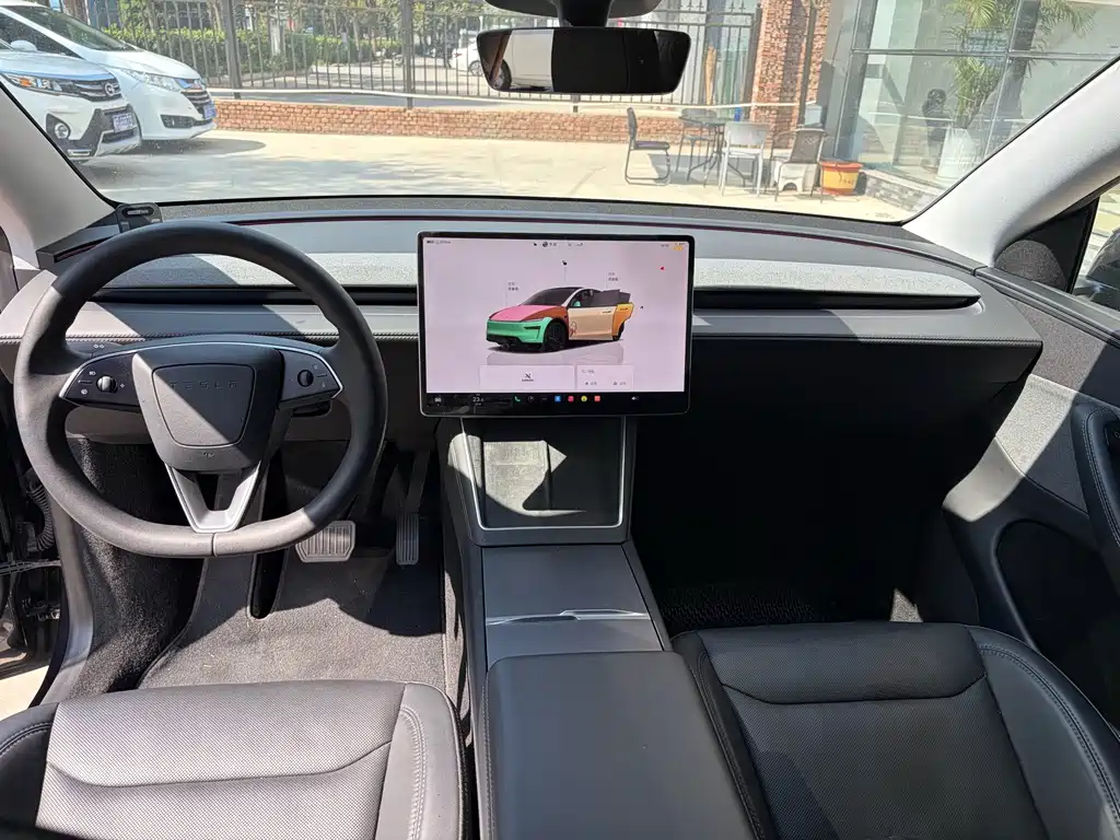 Tesla Model Y — фотографии объявления, Фото 6
