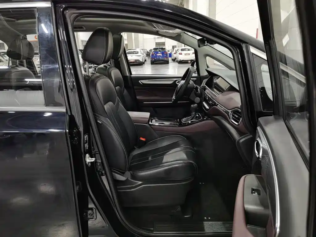 GAC Motor Trumpchi M6 — миниатюра 23