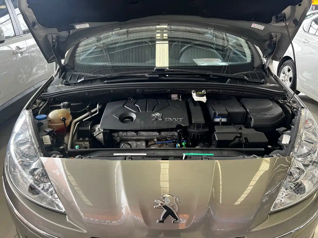 Peugeot 408 — миниатюра 6