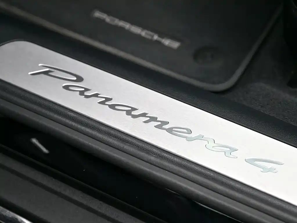 Porsche Panamera — миниатюра 13