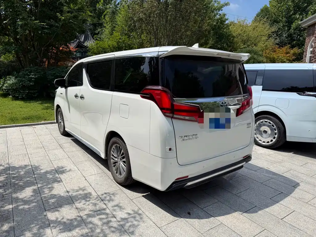 Toyota Alphard 2021 2.5L Premium