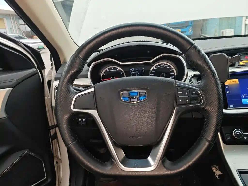 Geely Emgrand GL — миниатюра 11