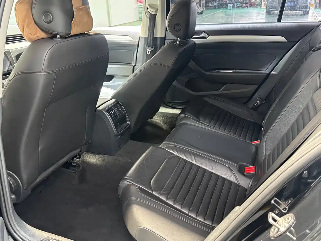 Volkswagen Magotan — миниатюра 6