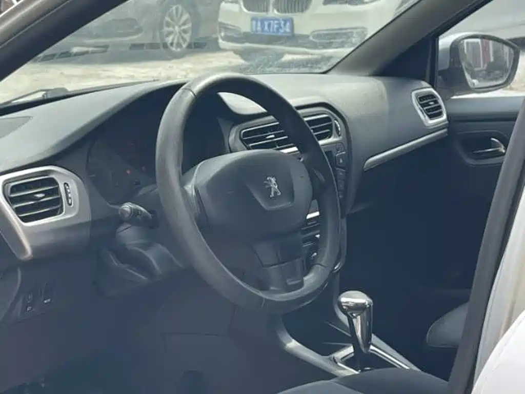 Peugeot 301 — миниатюра 6