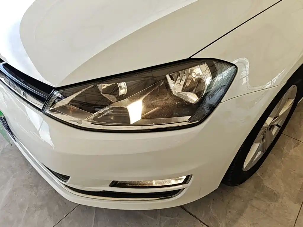 Volkswagen Golf — миниатюра 24