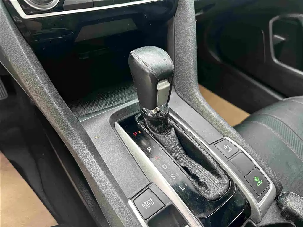 Honda Civic — миниатюра 14