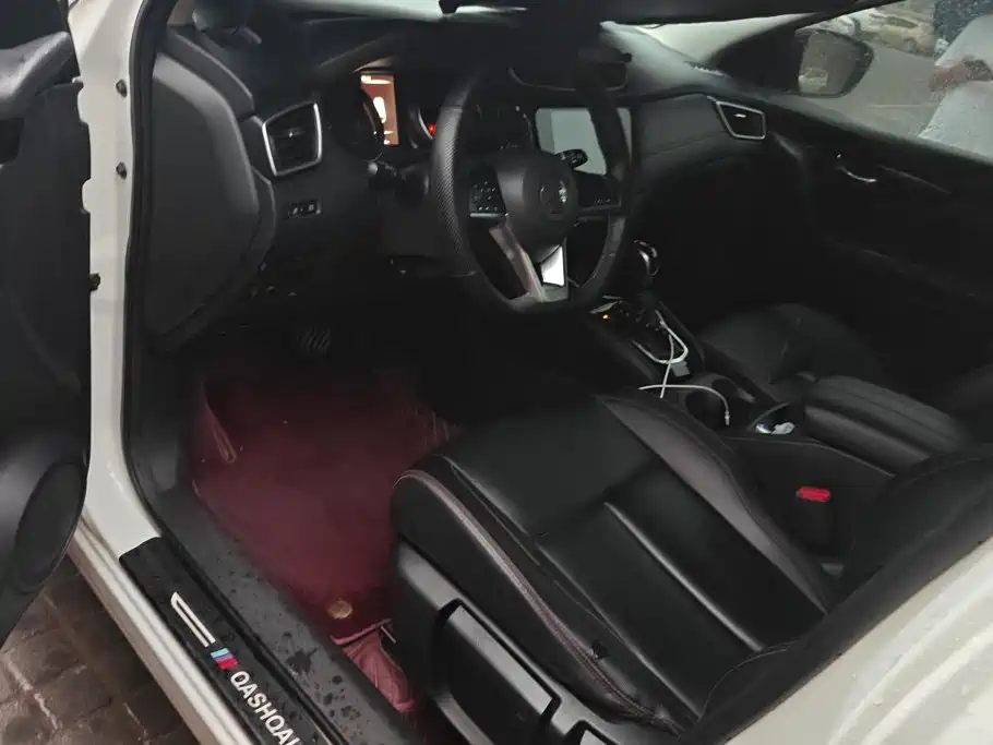 Nissan Qashqai — миниатюра 9