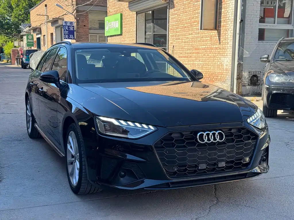 Audi A4 (Import) — миниатюра 2