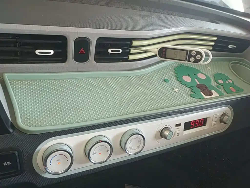 Wuling MINIEV — миниатюра 13