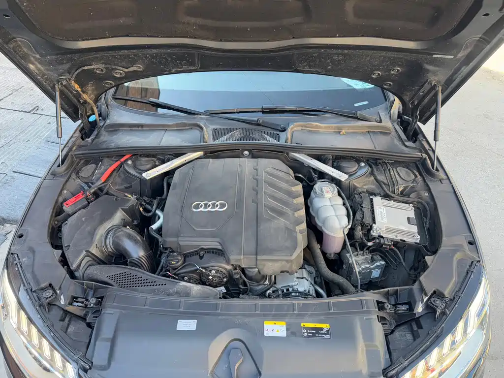 Audi A4 (Import) — миниатюра 13