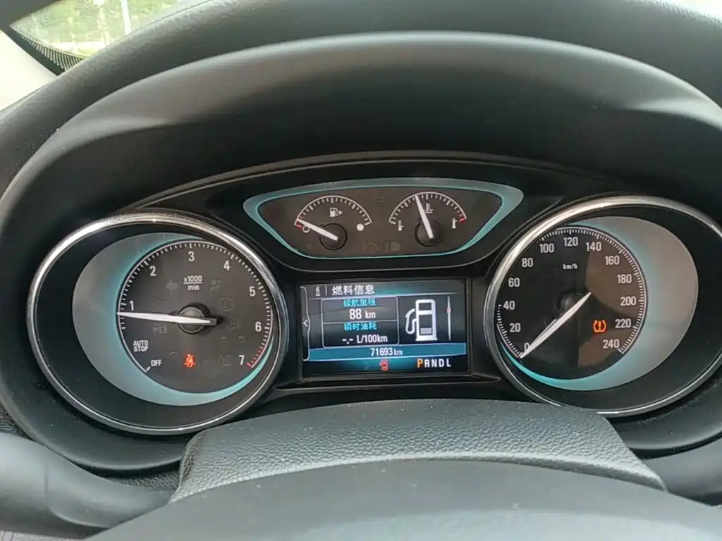 Buick Envision Plus — миниатюра 12