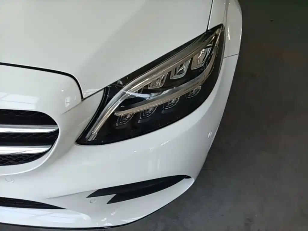 Mercedes-Benz C-Class — миниатюра 24