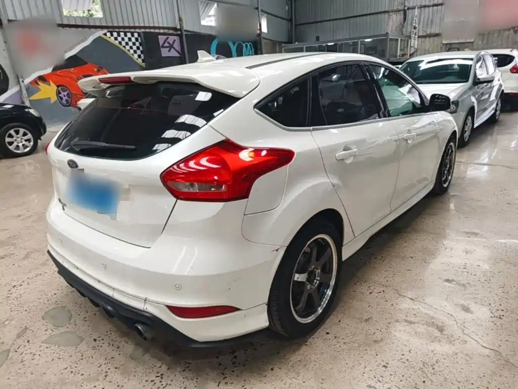 Ford Focus — миниатюра 7