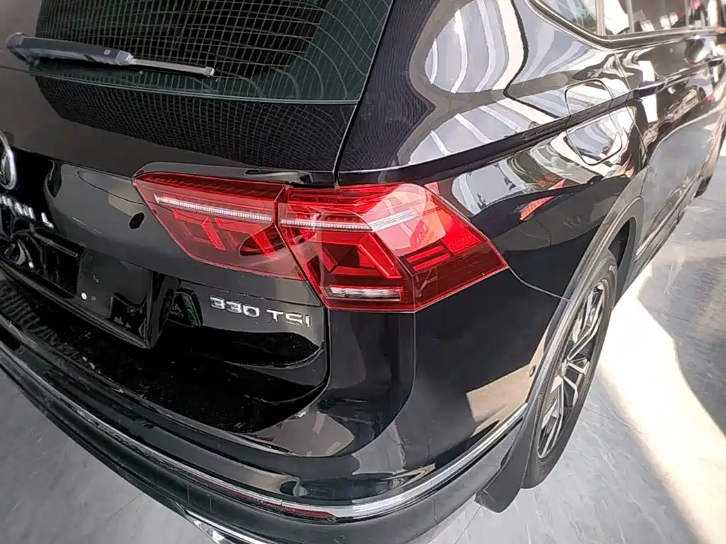 Volkswagen Tiguan L — миниатюра 8