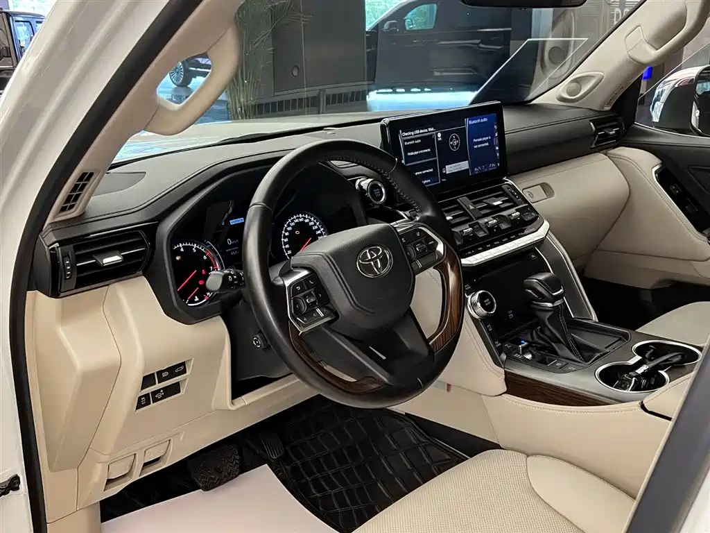 Toyota Land Cruiser 2023 3.5T AT