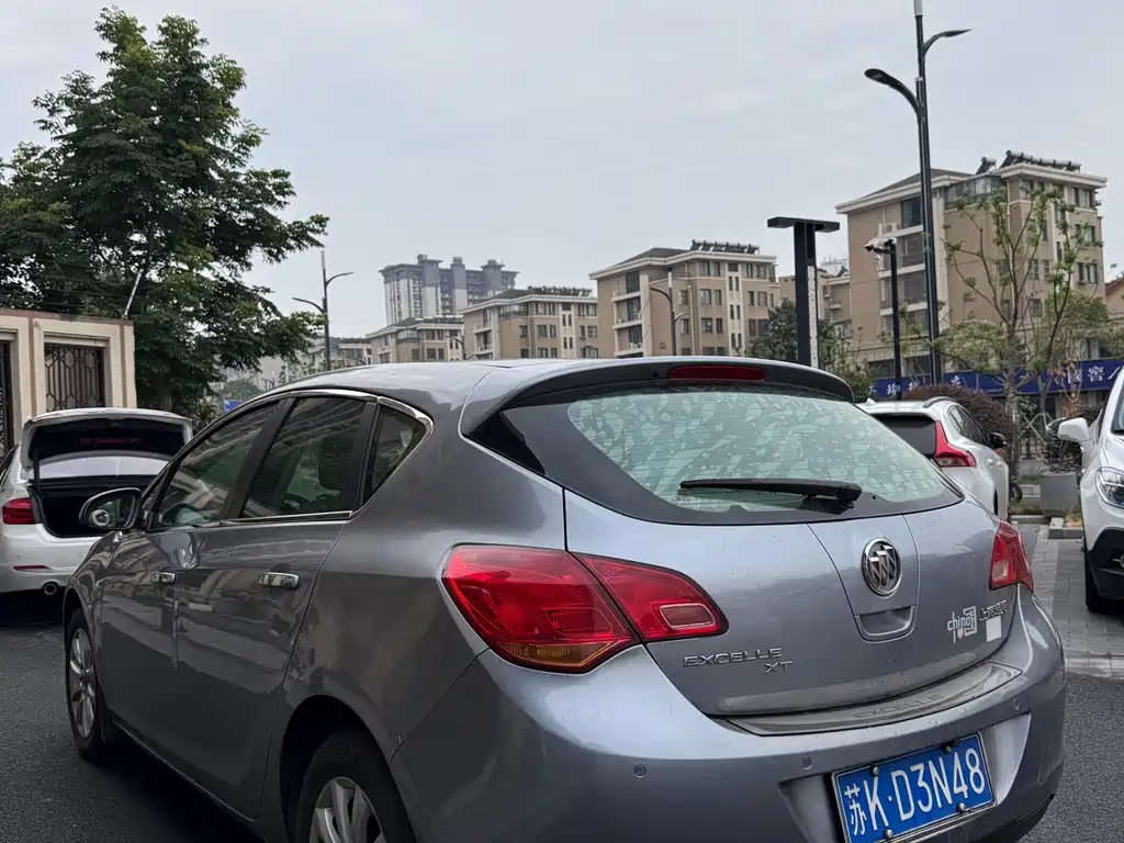 Buick Excelle 2014 XT 1.6L MT