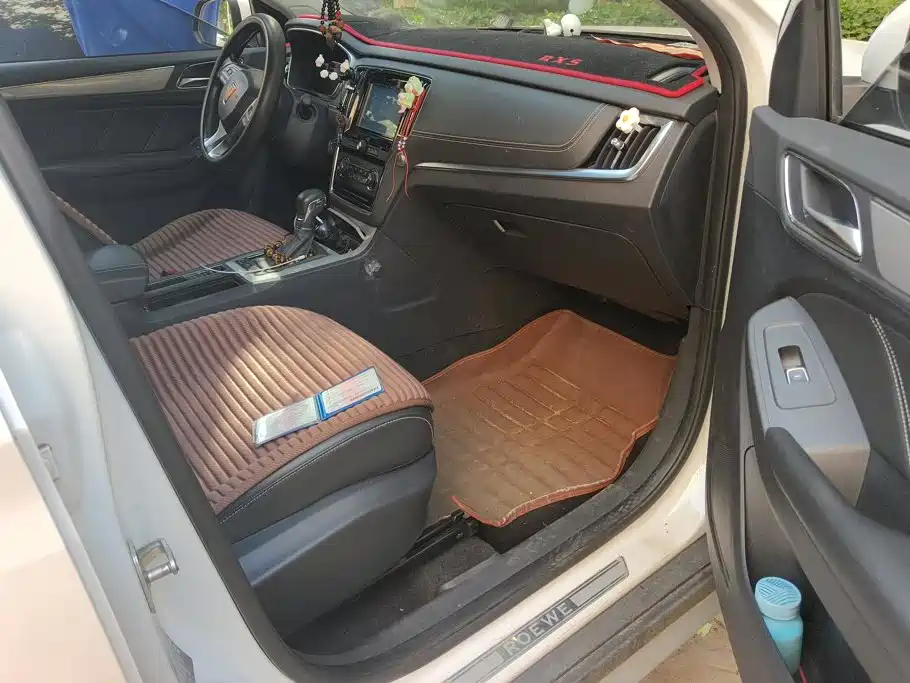 Roewe RX5 — миниатюра 8