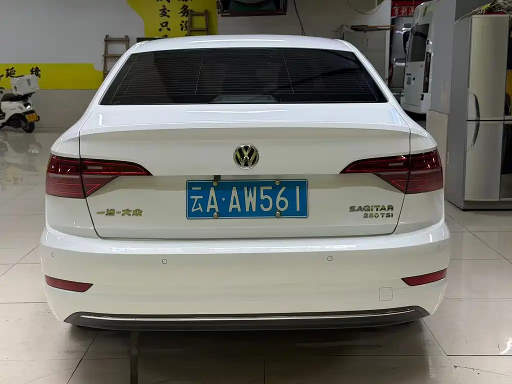 Volkswagen Sagitar — миниатюра 4