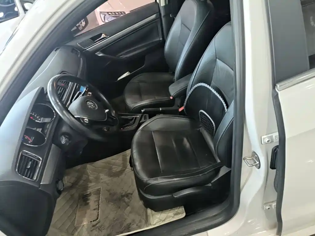 Volkswagen Lavida — миниатюра 15