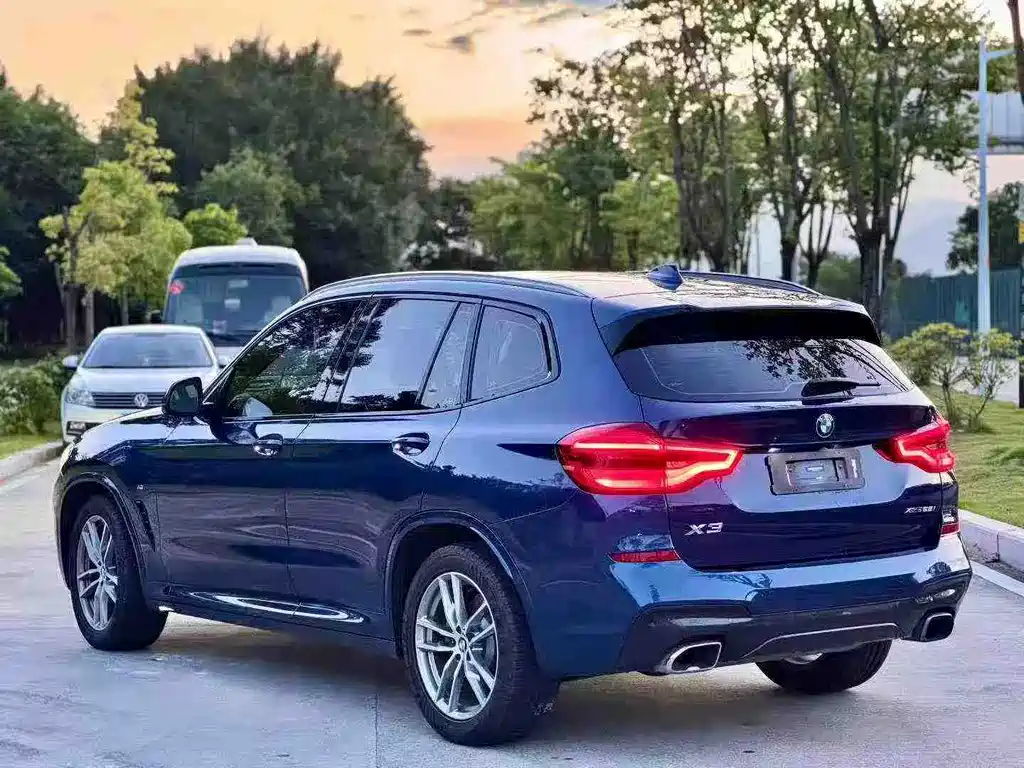 BMW X3 — миниатюра 9