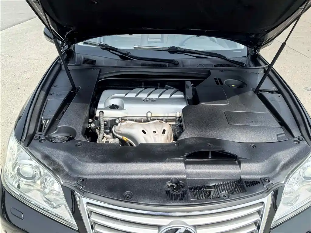 Lexus ES 2012 240