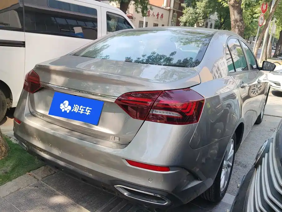 Geely Emgrand — миниатюра 3