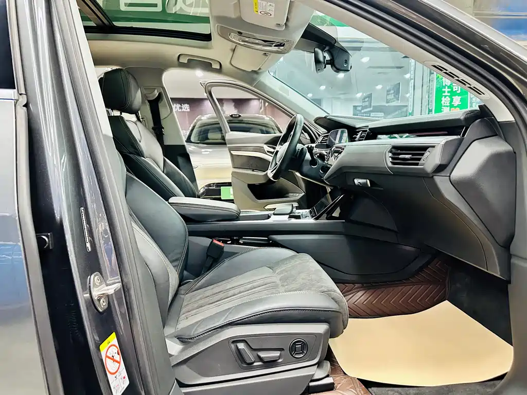 Audi e-tron — миниатюра 17