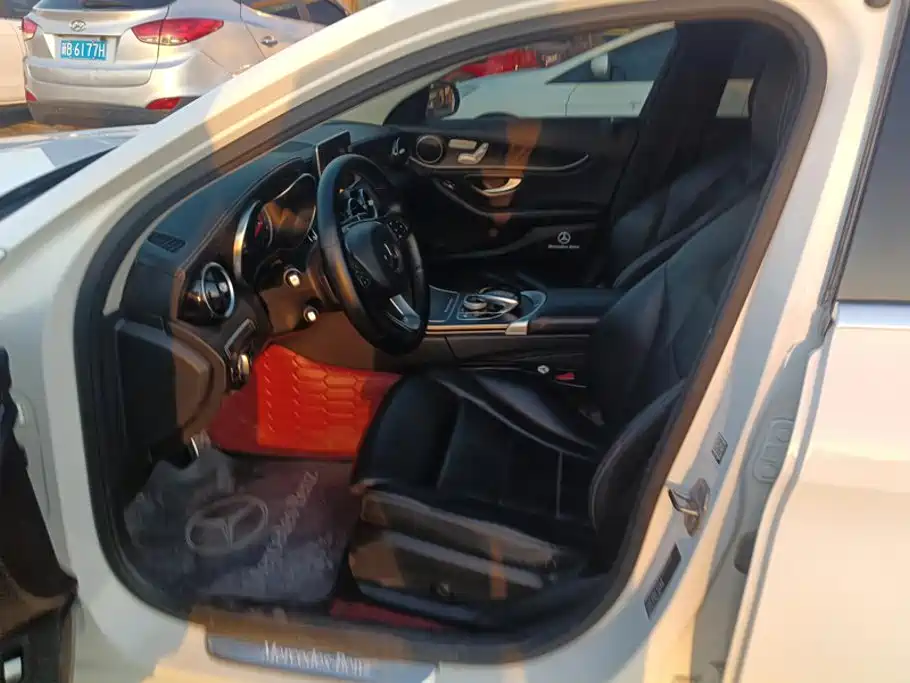 Mercedes-Benz C-Class — миниатюра 9