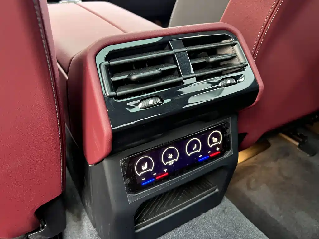 BMW 5 Series — миниатюра 21