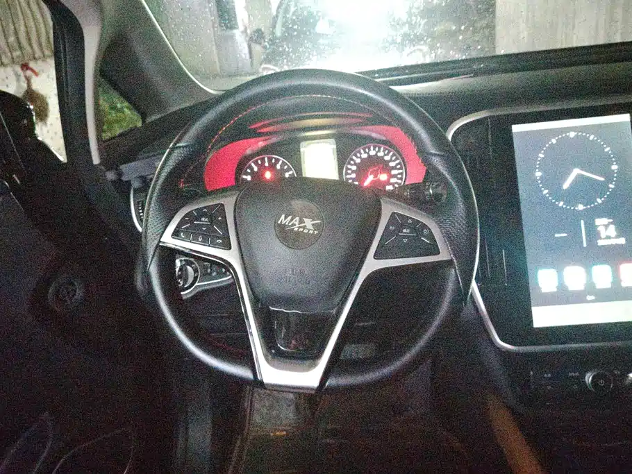 BYD MAX — миниатюра 15