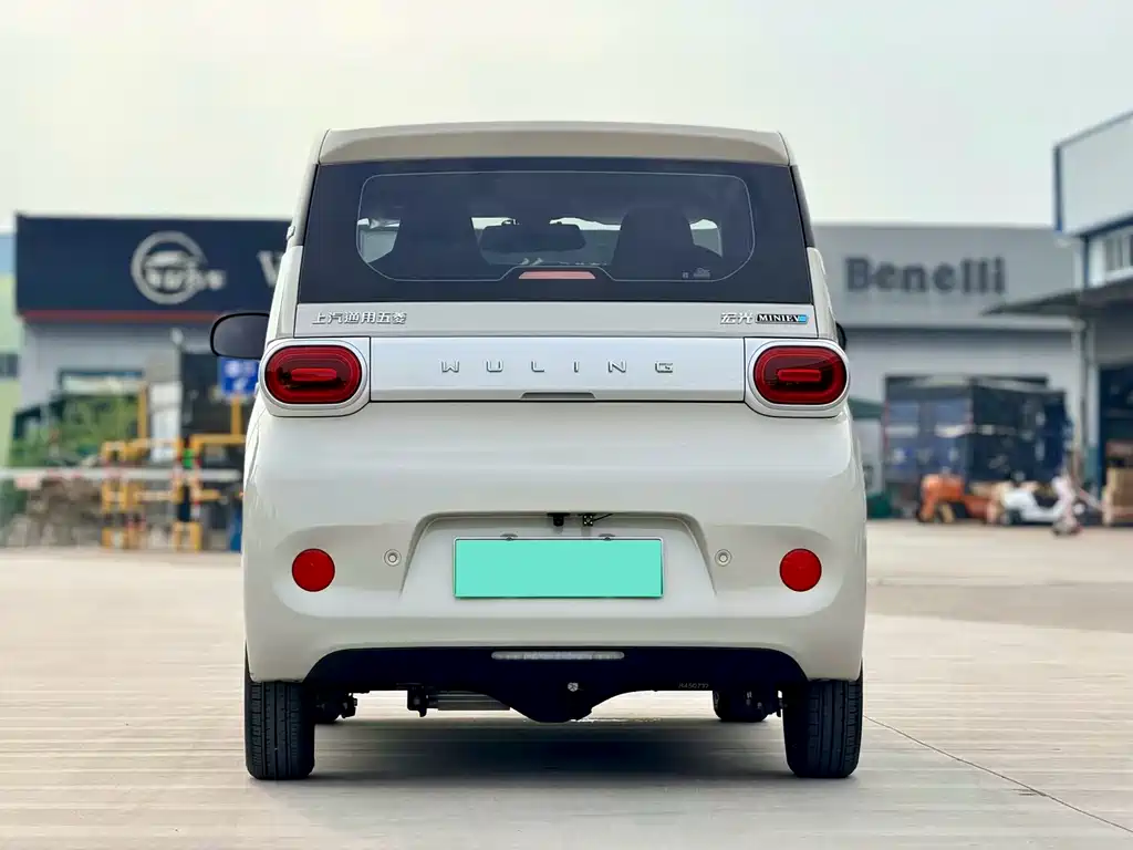 Wuling MINIEV — миниатюра 5