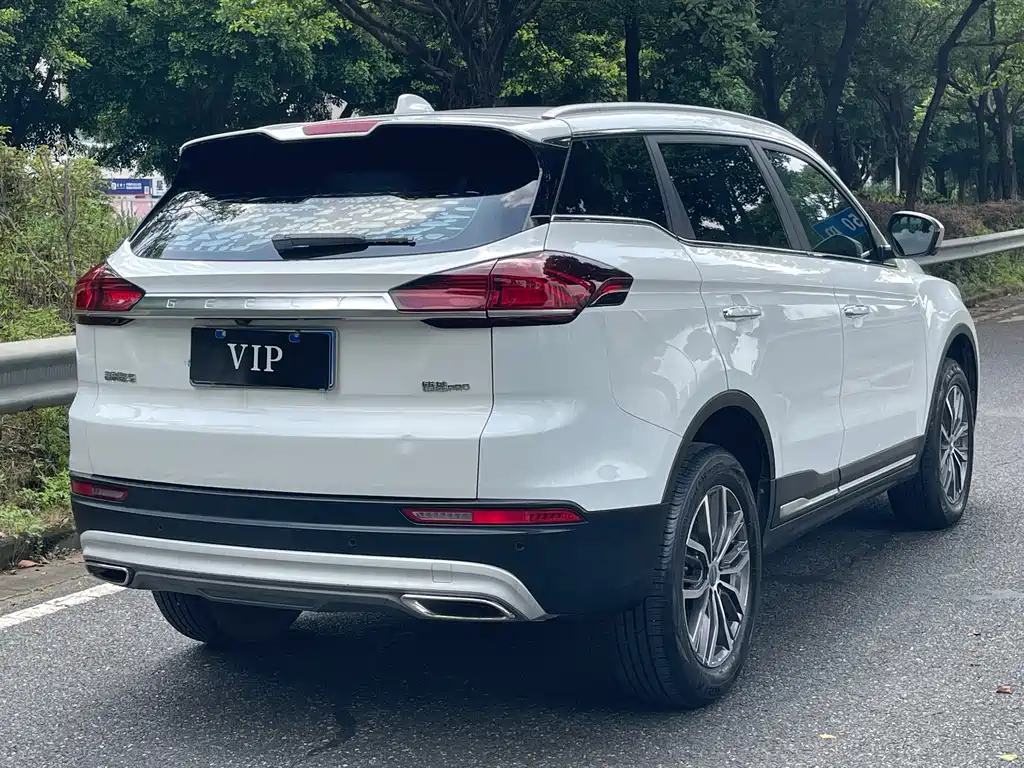 Geely Boyue — миниатюра 10