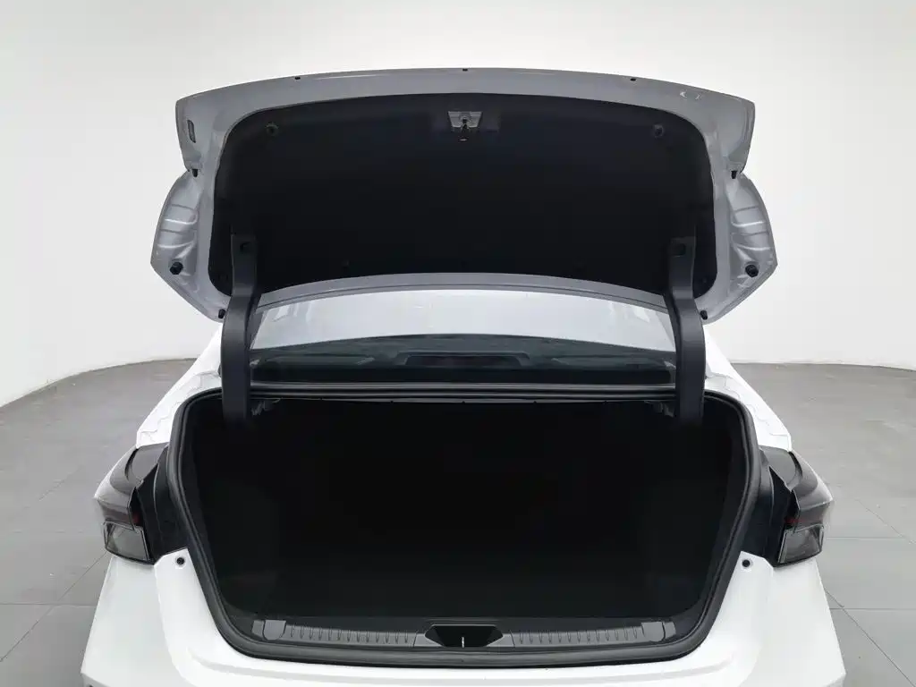 Chery Arrizo 5 PLUS — миниатюра 16