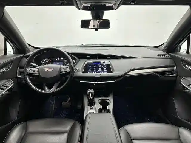 Cadillac XT4 — миниатюра 11