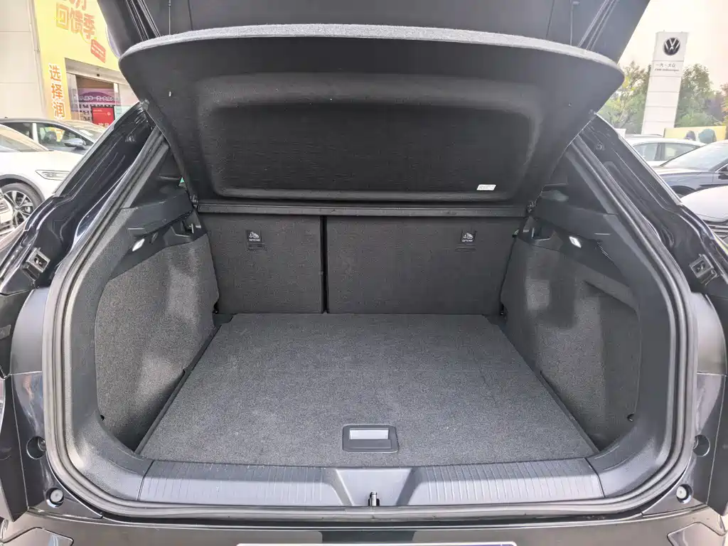 VOLKSWAGEN ID.4 CROZZ