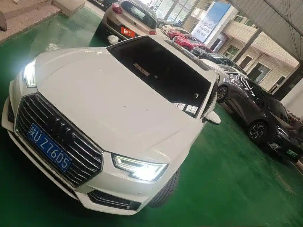Купить Audi A4L