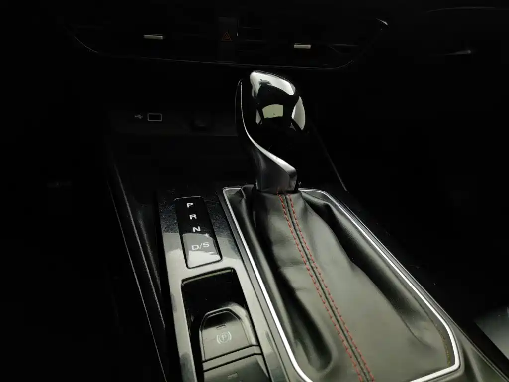 MG MG5 — миниатюра 13