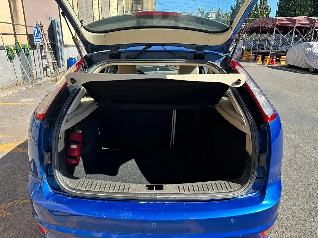 Ford Focus — миниатюра 13