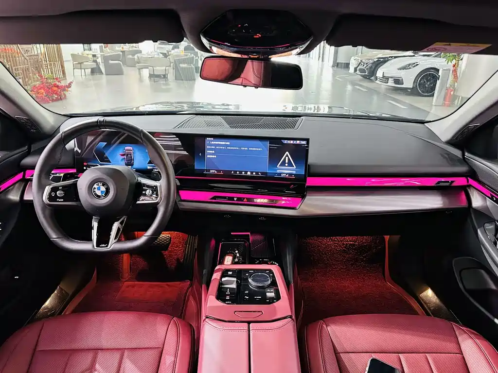 BMW 5 Series — миниатюра 5