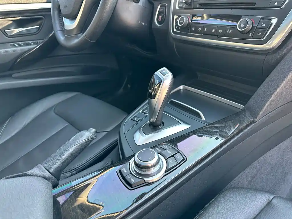 BMW 3 Series GT — миниатюра 18