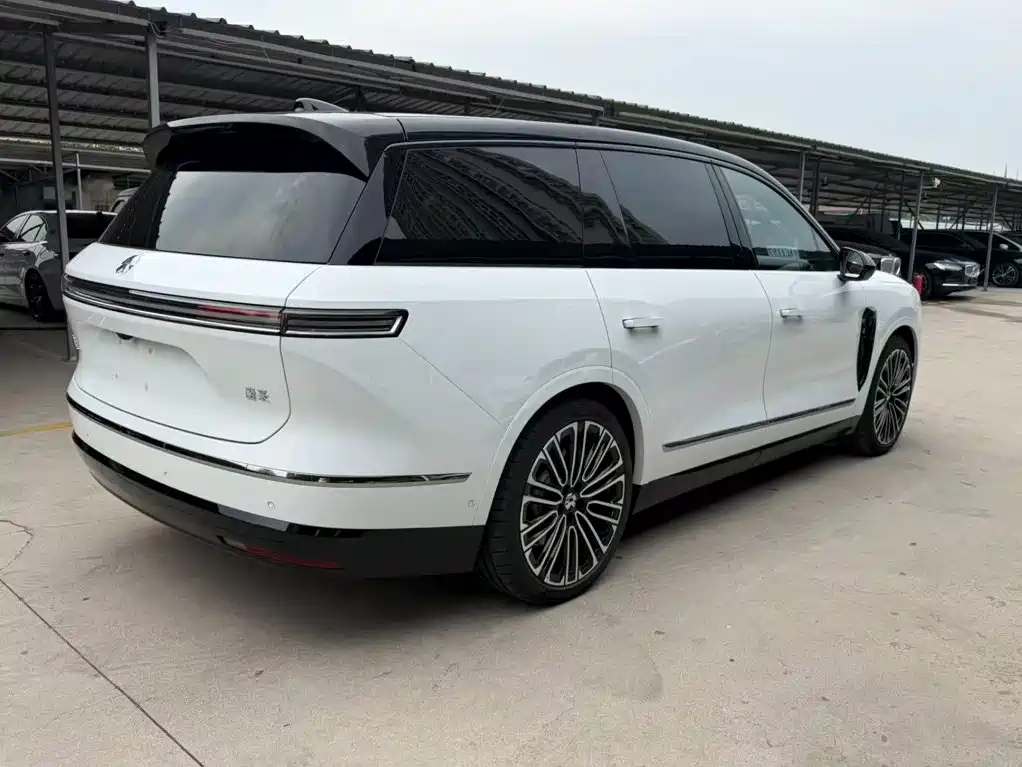 NIO ES8 — миниатюра 9