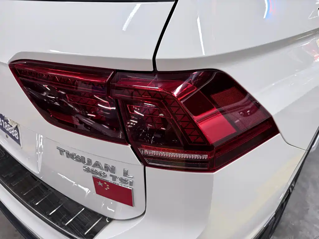 Volkswagen Tiguan L — миниатюра 20