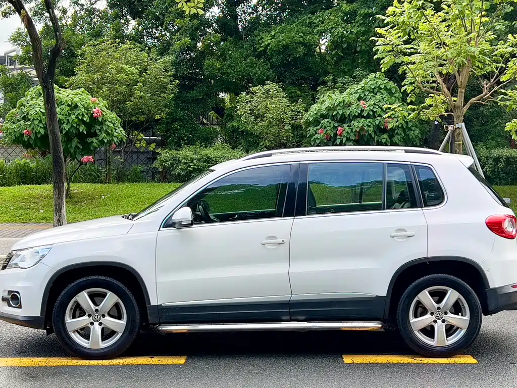Volkswagen Tiguan 2012 1.8TSI AT