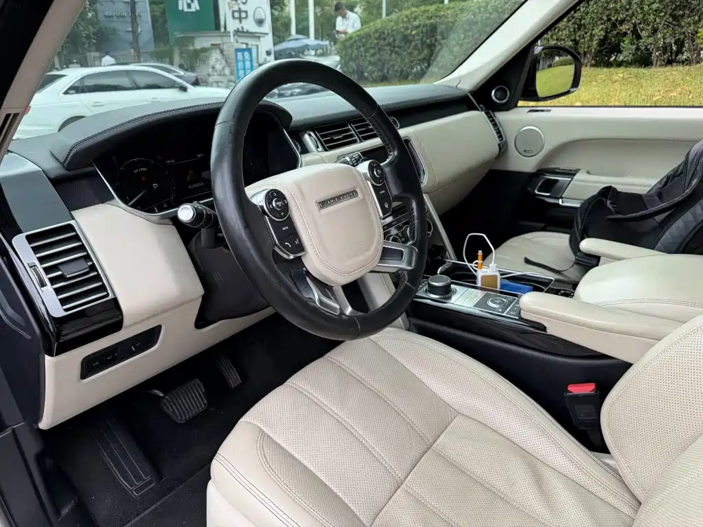 Land Rover Range Rover — миниатюра 7
