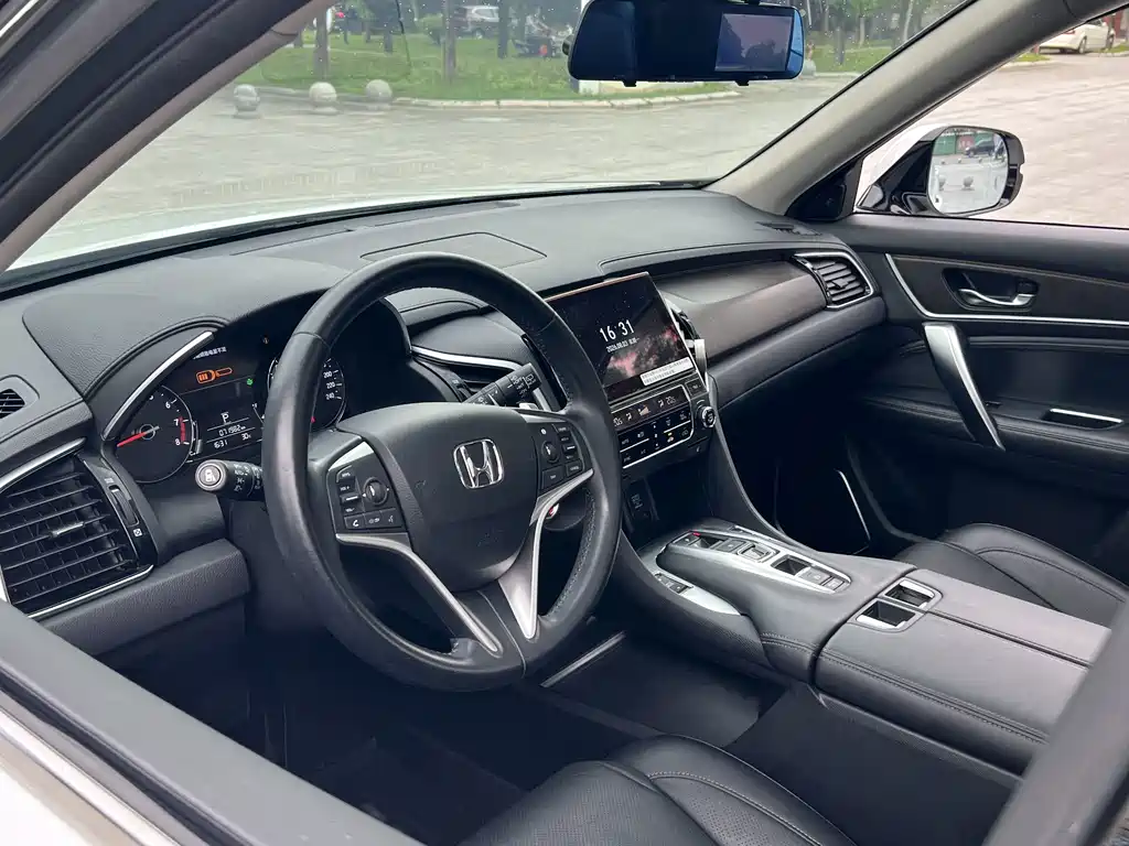 Honda Avancier — миниатюра 5