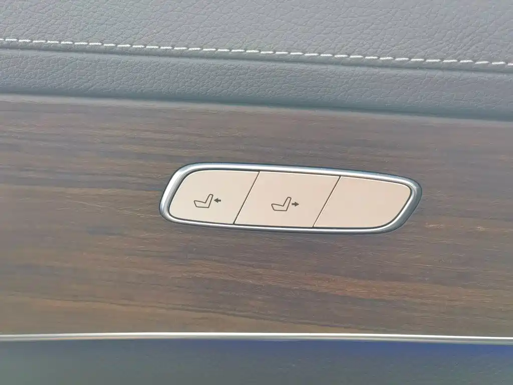 Mercedes-Benz GLC — миниатюра 34