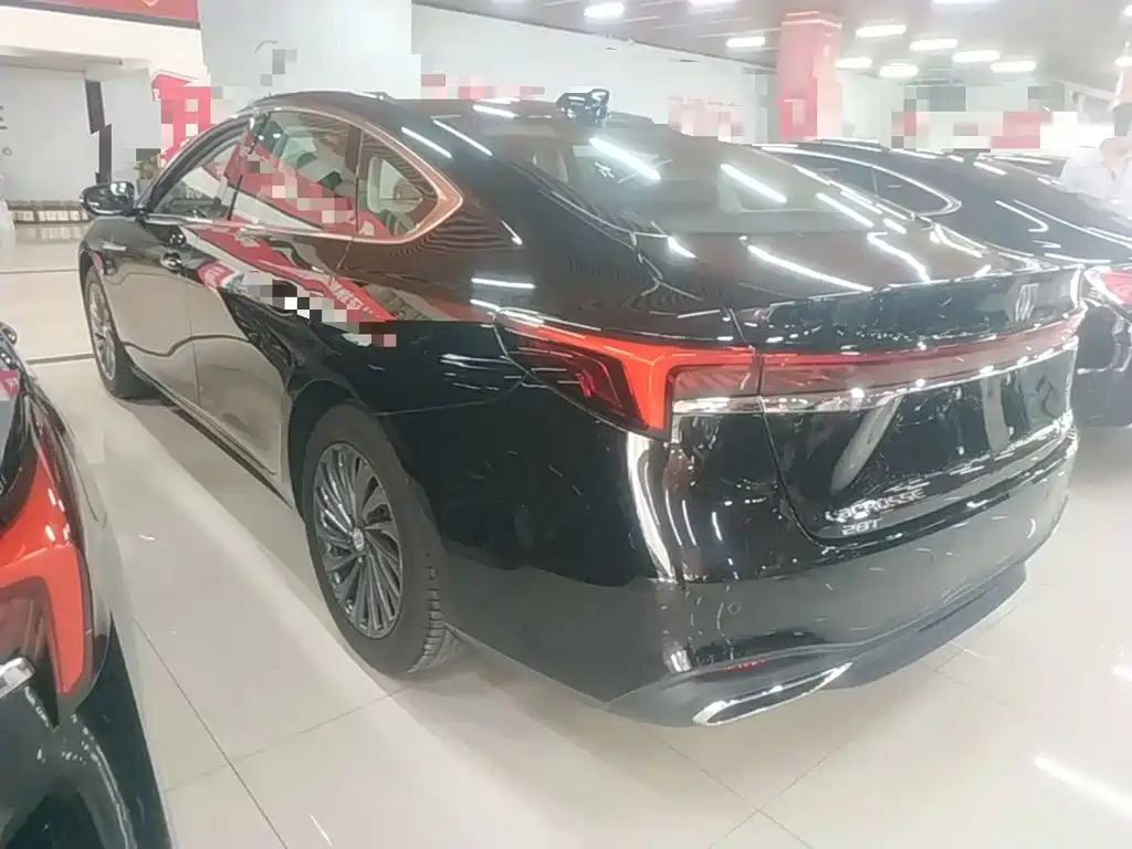 Buick LaCrosse — миниатюра 5