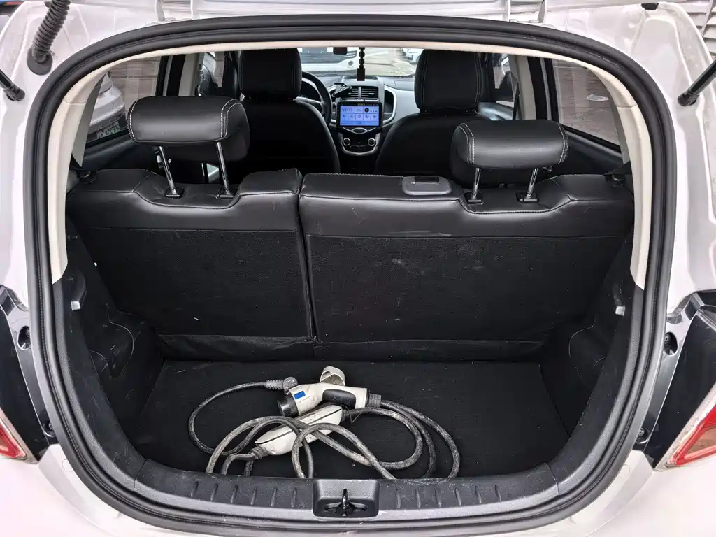 Changan Benben E-Star — миниатюра 11