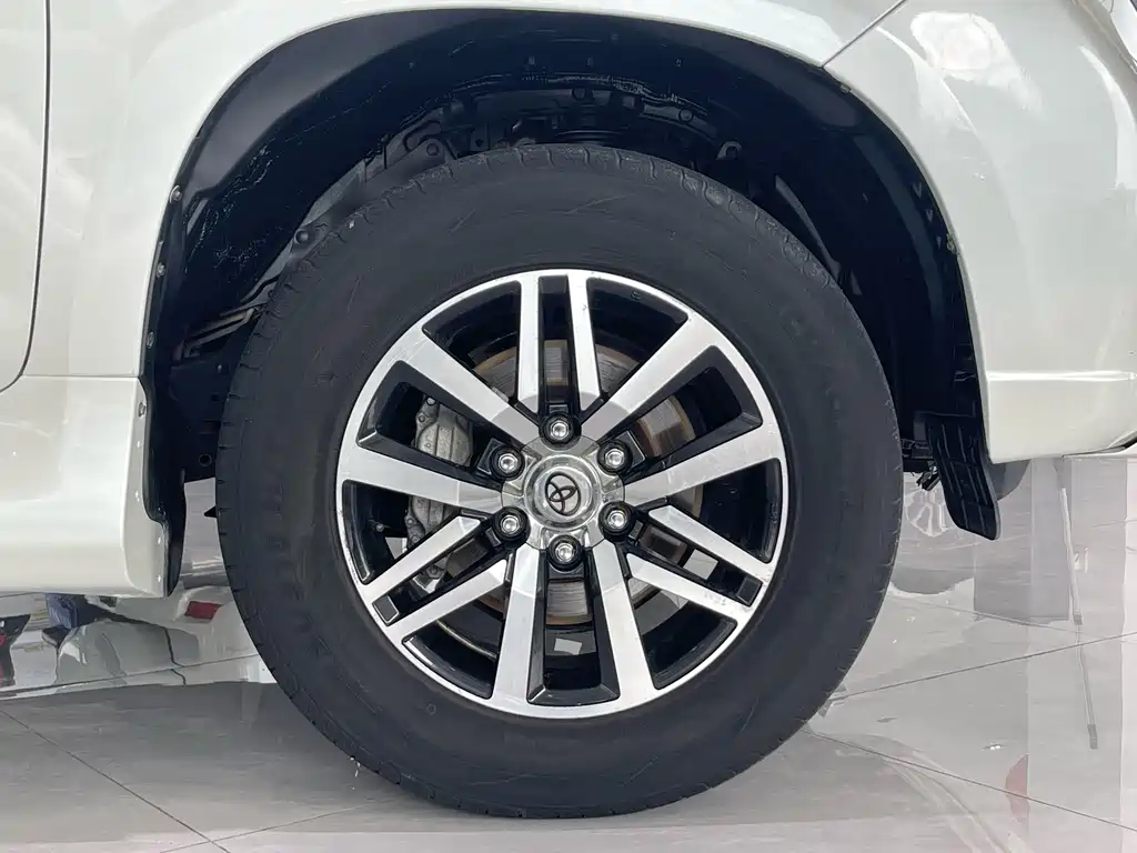 Toyota Land Cruiser Prado 2016 2.7L