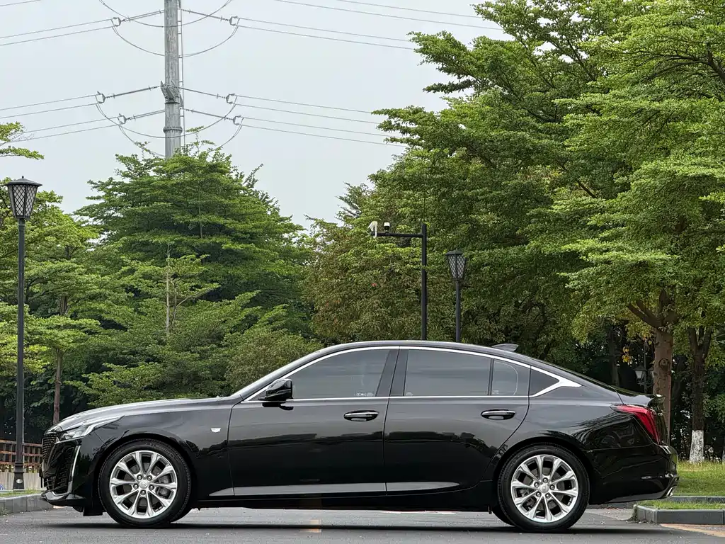 Cadillac CT5 — миниатюра 5